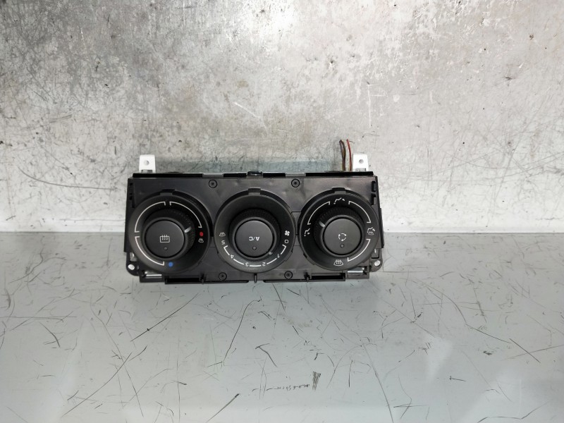Recambio de mando calefaccion / aire acondicionado para citroen c3 picasso referencia OEM IAM T1001394S  