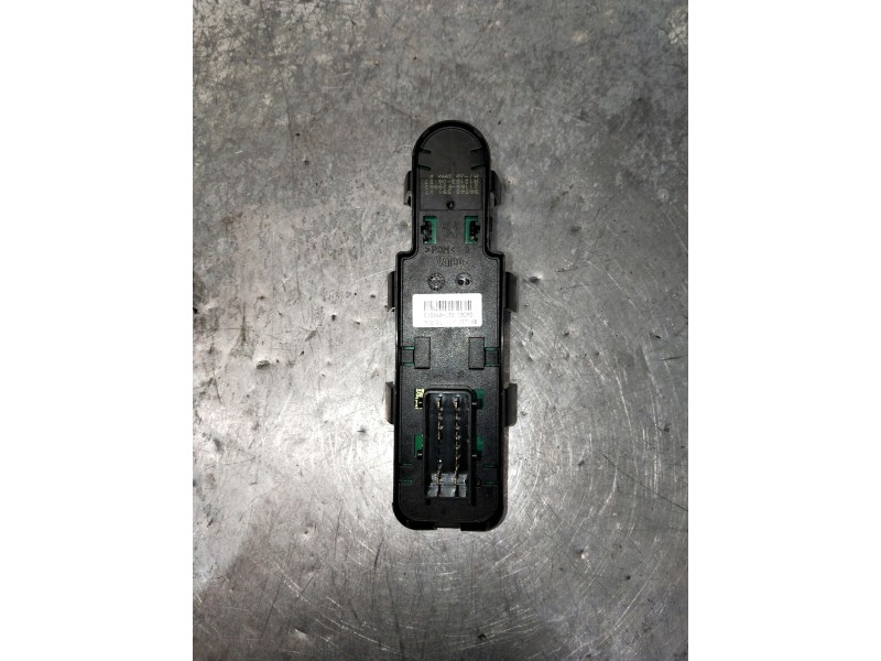 Recambio de mando elevalunas delantero izquierdo para citroen c3 picasso referencia OEM IAM 98548591XT  5P