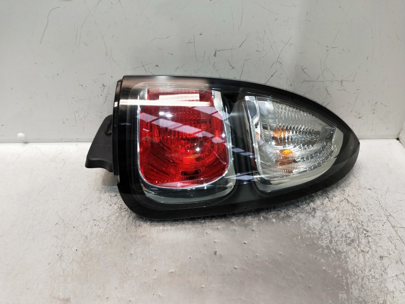 Recambio de piloto trasero derecho para citroen c3 picasso referencia OEM IAM 961749180  