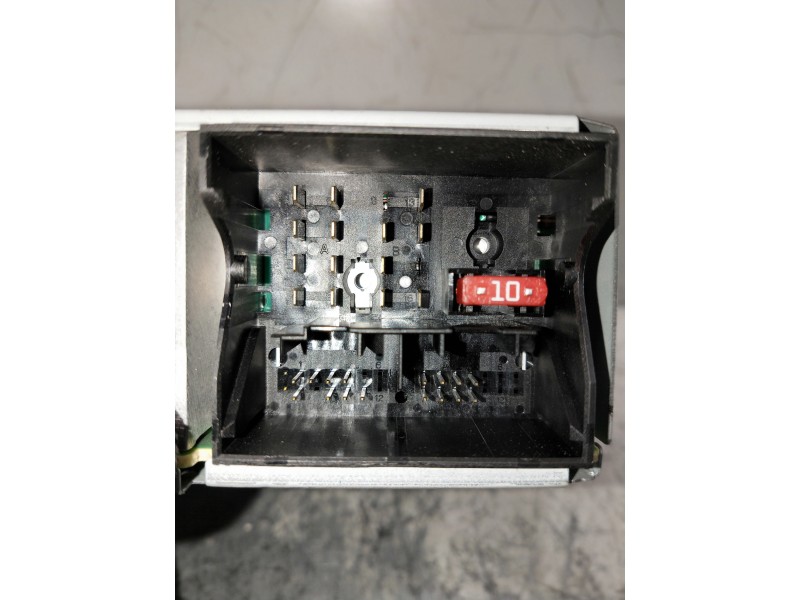 Recambio de sistema audio / radio cd para citroen c3 picasso referencia OEM IAM 9666959577  