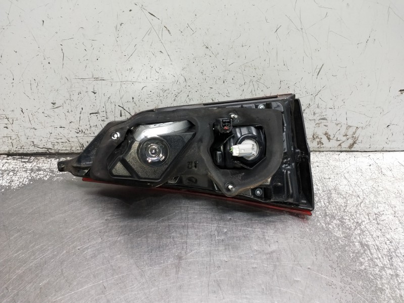 Recambio de piloto trasero derecho interior para nissan qashqai (j11) referencia OEM IAM   