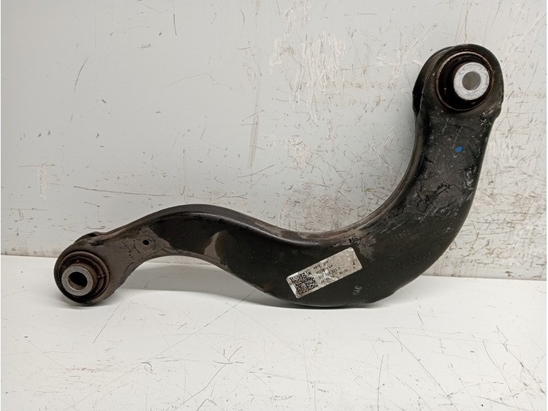 Recambio de brazo suspension superior trasero derecho para volkswagen golf vii lim. 2.0 tsi referencia OEM IAM 5Q0505323D  