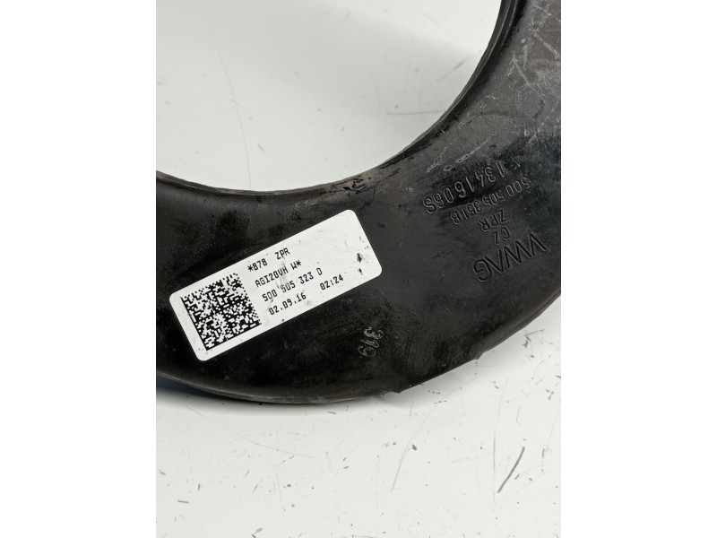 Recambio de brazo suspension superior trasero derecho para volkswagen golf vii lim. 2.0 tsi referencia OEM IAM 5Q0505323D  