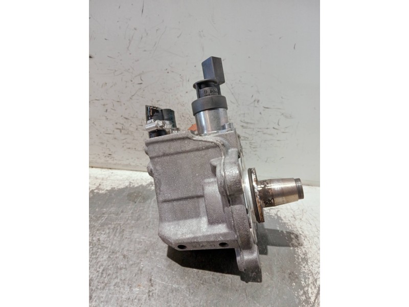 Recambio de bomba inyeccion para bmw serie 1 berlina (e81/e87) referencia OEM IAM 779787402 0445010506 BOSCH