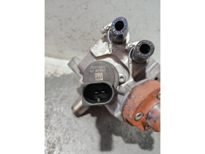 Recambio de bomba inyeccion para bmw serie 1 berlina (e81/e87) referencia OEM IAM 779787402 0445010506 BOSCH