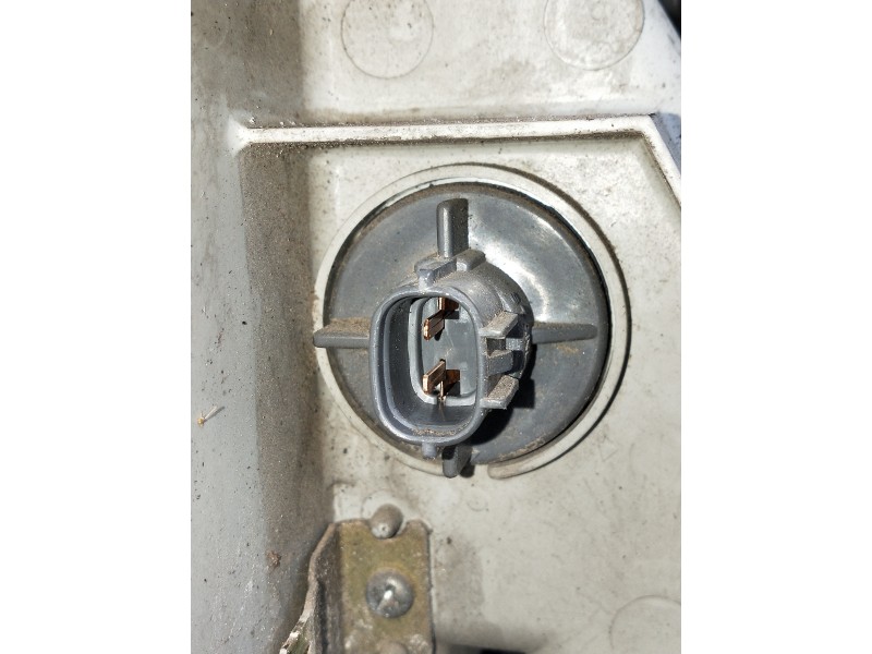 Recambio de faro izquierdo para mazda premacy (cp) referencia OEM IAM   