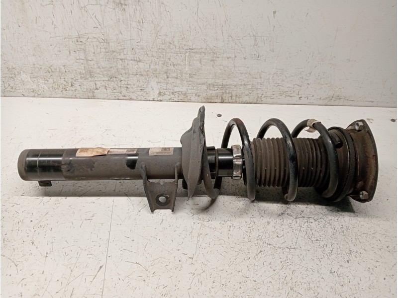 Recambio de amortiguador delantero derecho para volkswagen golf vii lim. 2.0 tsi referencia OEM IAM 5Q0413031FN  