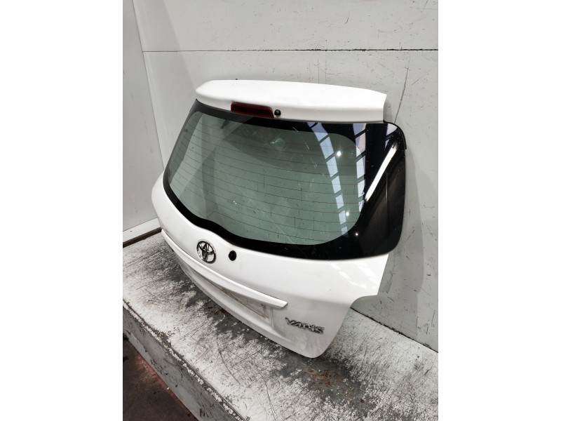 Recambio de porton trasero para toyota yaris 1.3 16v cat referencia OEM IAM   5P