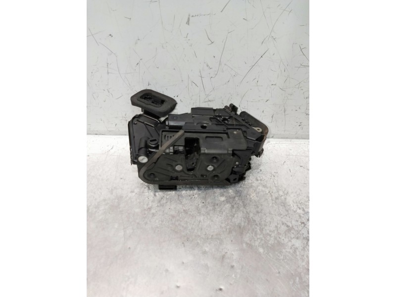 Recambio de motor cierre centralizado trasero izquierdo para volkswagen golf viii lim. (cd1) referencia OEM IAM 5TA039015K  5P