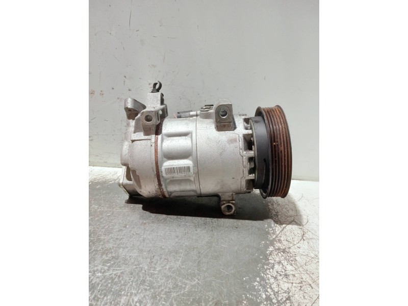 Recambio de compresor aire acondicionado para renault captur referencia OEM IAM 926002352R Z0012593E 