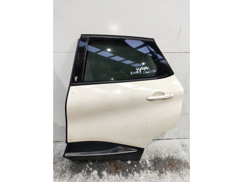 Recambio de puerta trasera izquierda para renault captur referencia OEM IAM   5P
