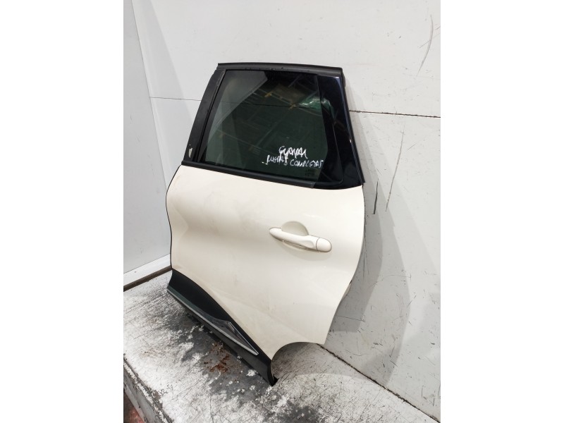 Recambio de puerta trasera izquierda para renault captur referencia OEM IAM   5P