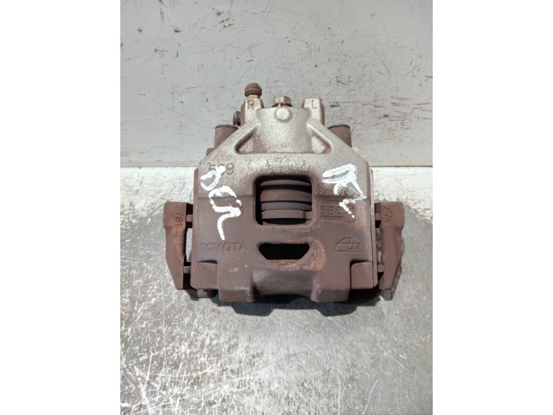 Recambio de pinza freno delantera derecha para toyota yaris 1.3 16v cat referencia OEM IAM   