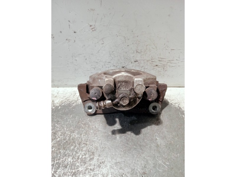 Recambio de pinza freno delantera izquierda para toyota yaris 1.3 16v cat referencia OEM IAM   