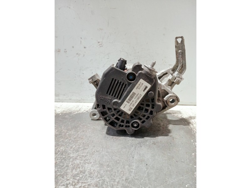 Recambio de alternador para toyota yaris 1.3 16v cat referencia OEM IAM 270600Y120 2612821C FG9T012