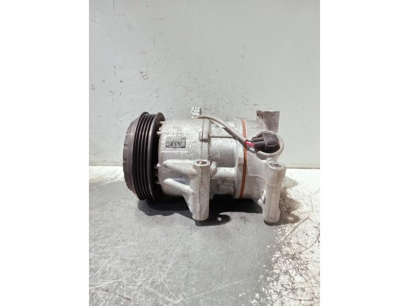 Recambio de compresor aire acondicionado para toyota yaris 1.3 16v cat referencia OEM IAM GE4472604202 5TSE10C 