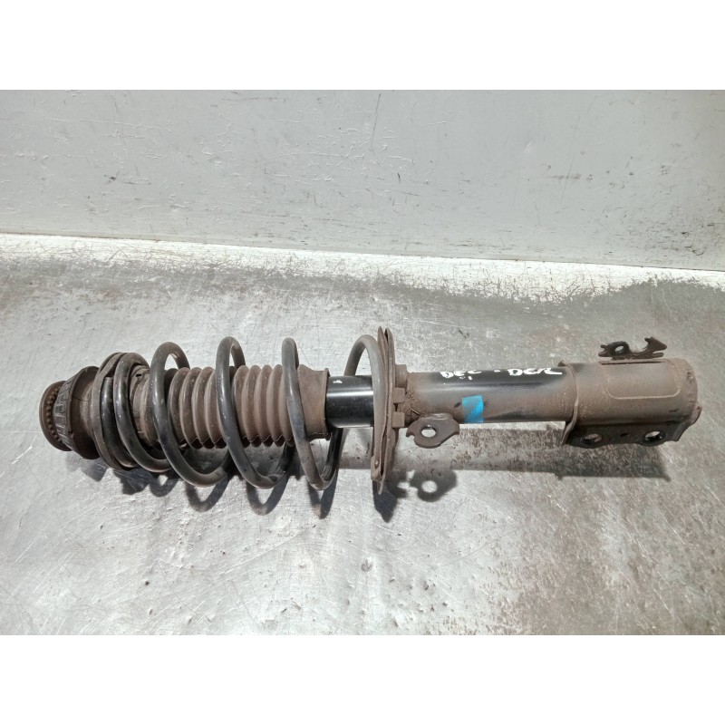 Recambio de amortiguador delantero derecho para toyota yaris 1.3 16v cat referencia OEM IAM 485100D890 03091000279 