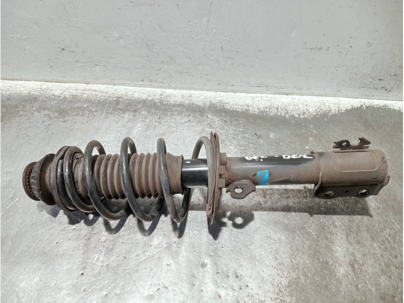 Recambio de amortiguador delantero derecho para toyota yaris 1.3 16v cat referencia OEM IAM 485100D890 03091000279 