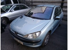 peugeot 206 berlina del año 2001