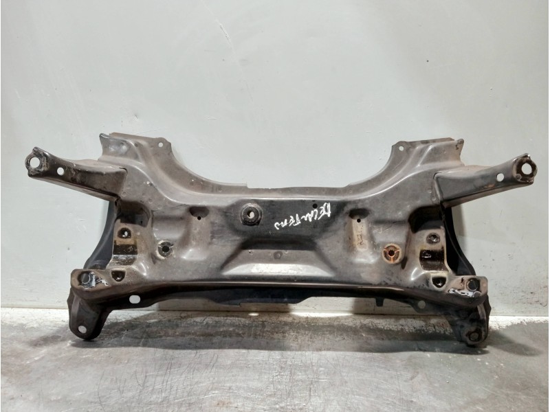 Recambio de puente delantero para toyota yaris 1.3 16v cat referencia OEM IAM   CUNA