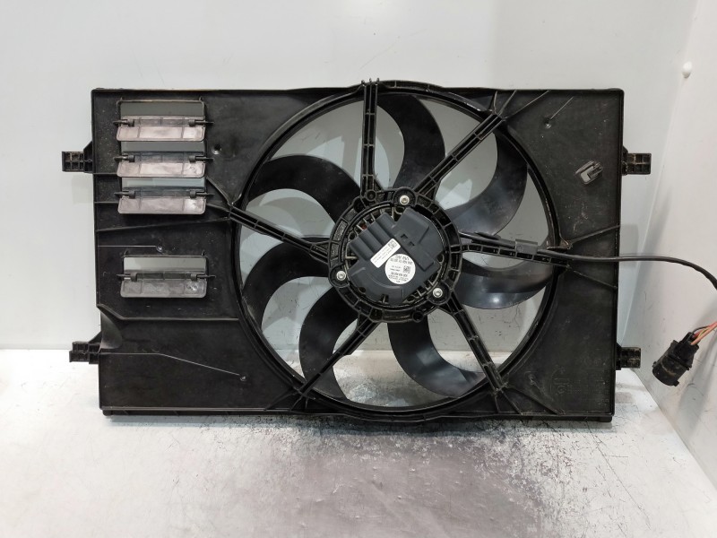 Recambio de electroventilador para volkswagen golf viii lim. (cd1) referencia OEM IAM 5Q0121205BD 5Q0121207BM 