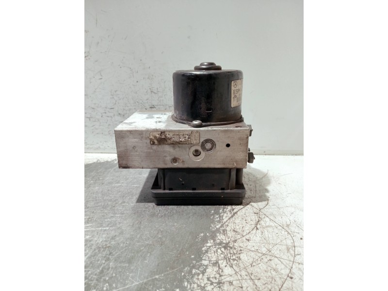 Recambio de abs para mercedes clase c (w203) berlina referencia OEM IAM A2095452932 A0054310712Q01 10020404164