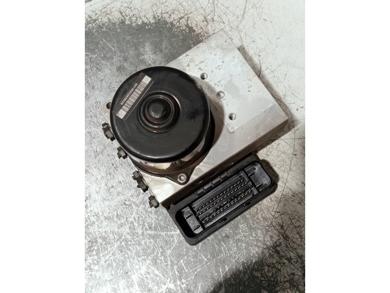 Recambio de abs para mercedes clase c (w203) berlina referencia OEM IAM A2095452932 A0054310712Q01 10020404164