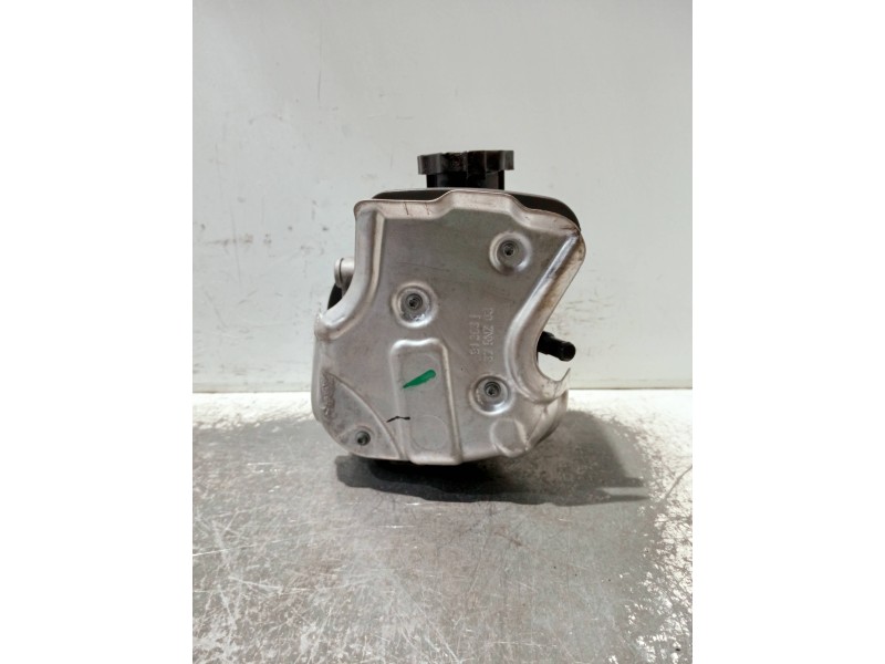 Recambio de bomba direccion para mercedes clase c (w203) berlina referencia OEM IAM 0034664001 LH2110832 61289