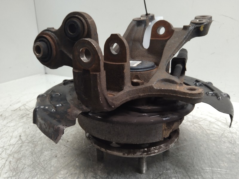 Recambio de mangueta trasera derecha para kia cee´d drive referencia OEM IAM   