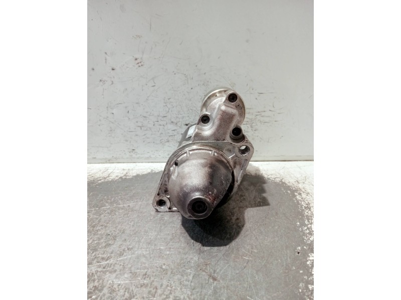 Recambio de motor arranque para mercedes clase c (w203) berlina referencia OEM IAM 320320350  