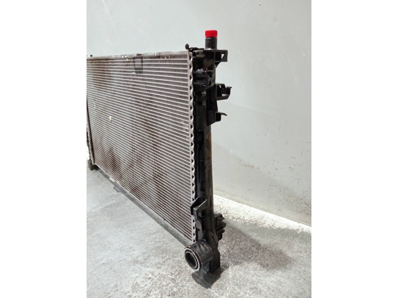 Recambio de radiador agua para mercedes clase c (w203) berlina referencia OEM IAM   