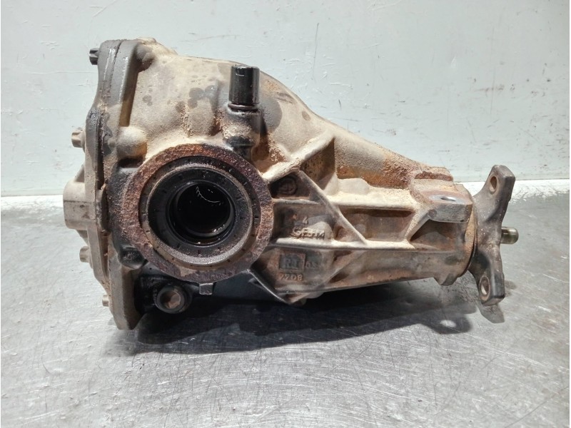 Recambio de diferencial trasero para mercedes clase c (w203) berlina referencia OEM IAM A2033510205 A2033510008 