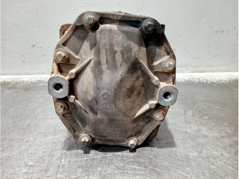 Recambio de diferencial trasero para mercedes clase c (w203) berlina referencia OEM IAM A2033510205 A2033510008 