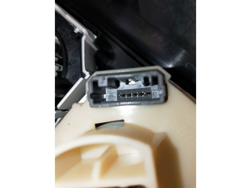 Recambio de mando calefaccion / aire acondicionado para toyota yaris 1.3 16v cat referencia OEM IAM 554060D390  3P