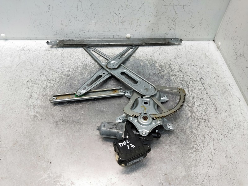 Recambio de elevalunas delantero izquierdo para toyota yaris 1.3 16v cat referencia OEM IAM 8570202020 961919101 5P