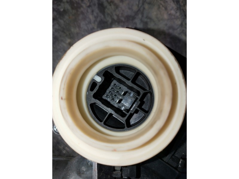 Recambio de elevalunas delantero izquierdo para toyota yaris 1.3 16v cat referencia OEM IAM 8570202020 961919101 5P