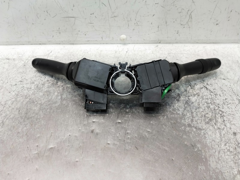 Recambio de mando luces para toyota yaris 1.3 16v cat referencia OEM IAM   