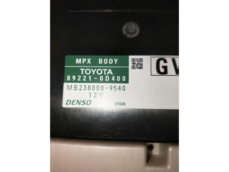 Recambio de modulo electronico para toyota yaris 1.3 16v cat referencia OEM IAM 892210D400 MB2380009540 