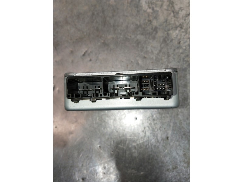 Recambio de modulo electronico para toyota yaris 1.3 16v cat referencia OEM IAM 896500D294 6900003164 2250001582 2107001041