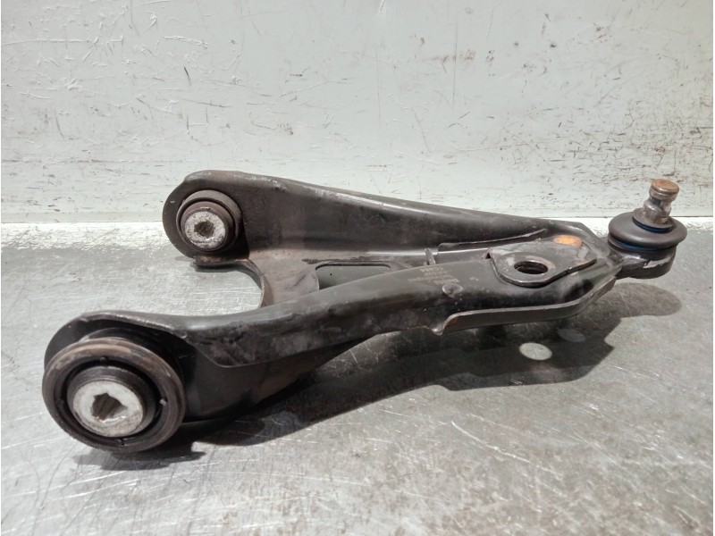 Recambio de brazo suspension inferior delantero derecho para renault kangoo (f/kc0) referencia OEM IAM TC884  