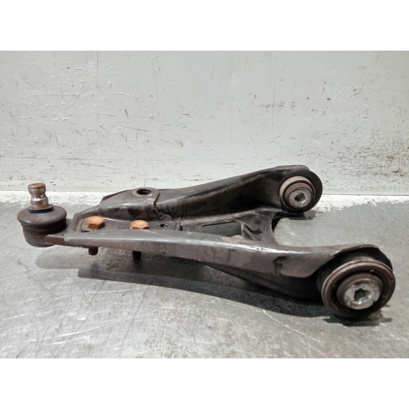 Recambio de brazo suspension inferior delantero derecho para renault kangoo (f/kc0) referencia OEM IAM TC884  