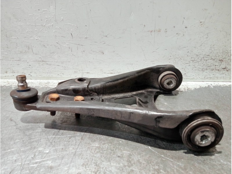 Recambio de brazo suspension inferior delantero derecho para renault kangoo (f/kc0) referencia OEM IAM TC884  