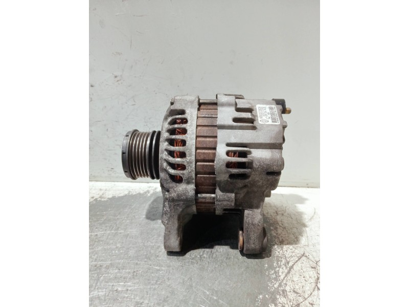 Recambio de alternador para renault kangoo (f/kc0) referencia OEM IAM 8200373636 A002TC0981 