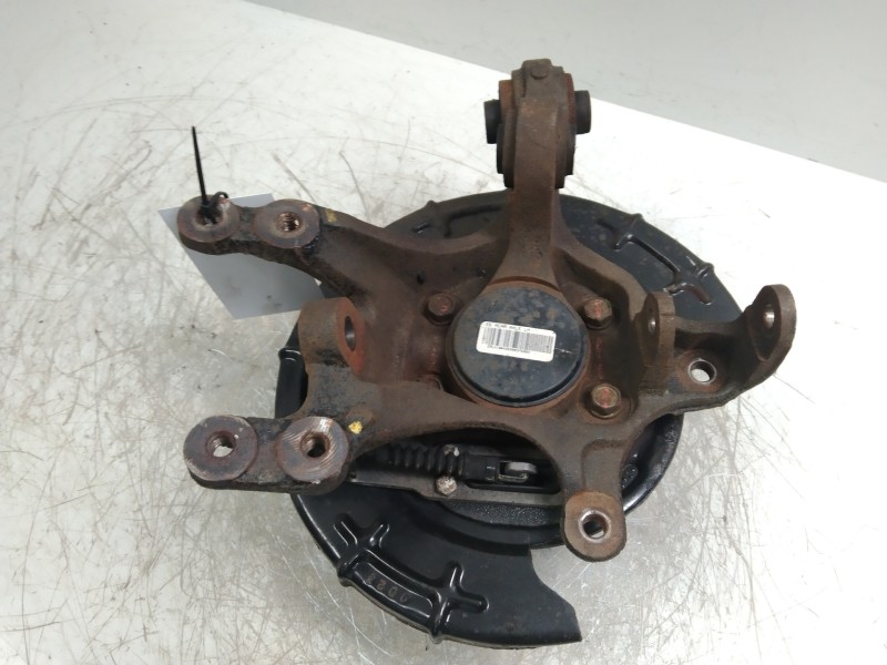 Recambio de mangueta trasera izquierda para kia cee´d drive referencia OEM IAM   