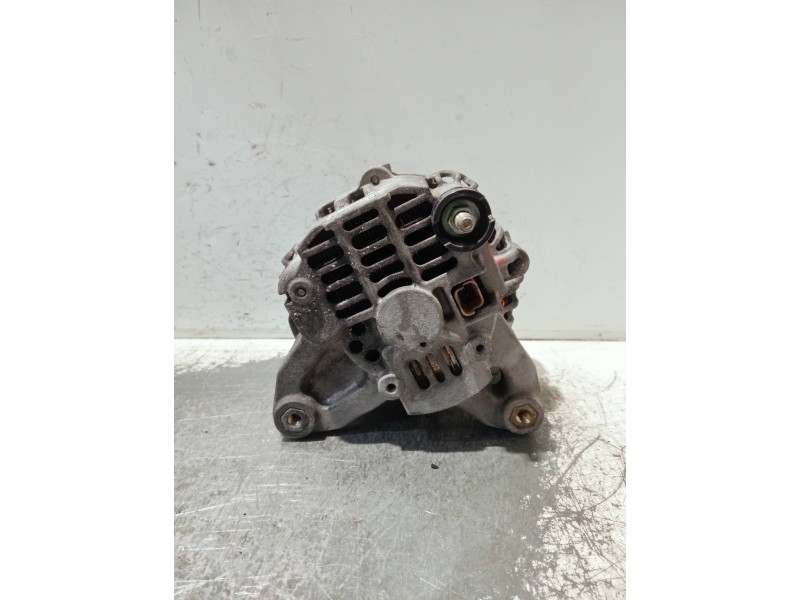 Recambio de alternador para renault kangoo (f/kc0) referencia OEM IAM 8200373636 A002TC0981 
