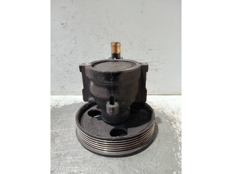 Recambio de bomba direccion para renault kangoo (f/kc0) referencia OEM IAM 7700419117 7700420305A 26053219