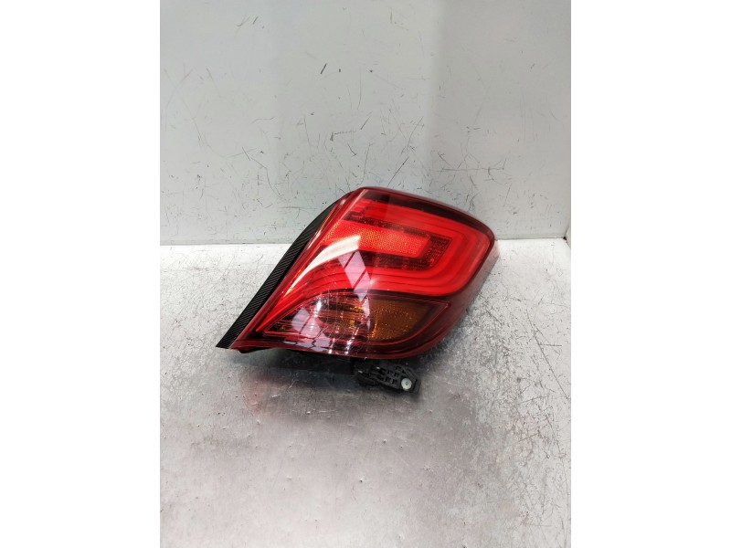 Recambio de piloto trasero derecho para toyota yaris 1.3 16v cat referencia OEM IAM   