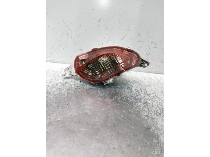 Recambio de piloto trasero derecho paragolpes para toyota yaris 1.3 16v cat referencia OEM IAM   