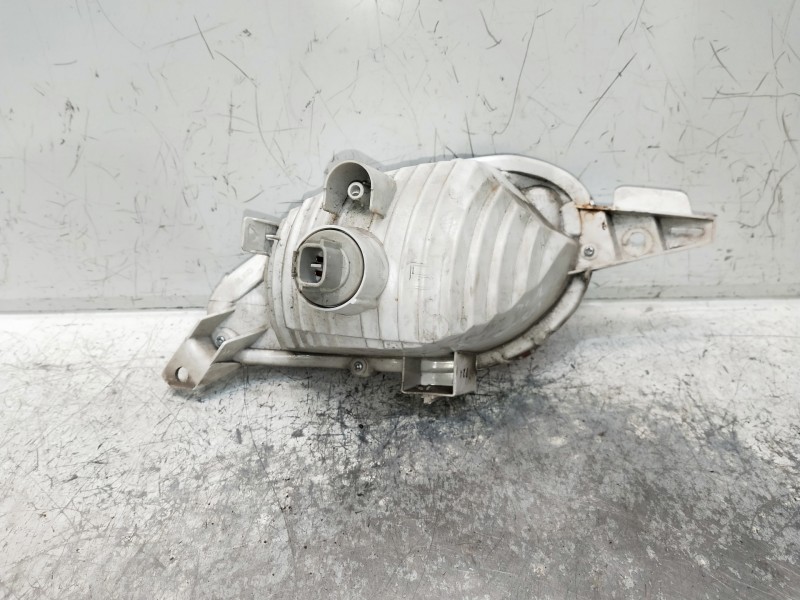 Recambio de piloto trasero derecho paragolpes para toyota yaris 1.3 16v cat referencia OEM IAM   