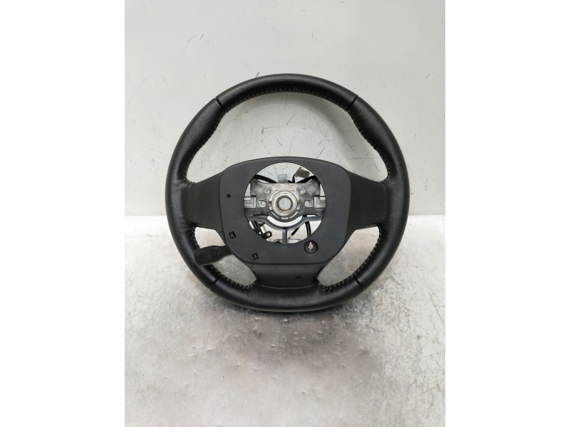 Recambio de volante para toyota yaris 1.3 16v cat referencia OEM IAM 306744199B2S 45100OD490C9 